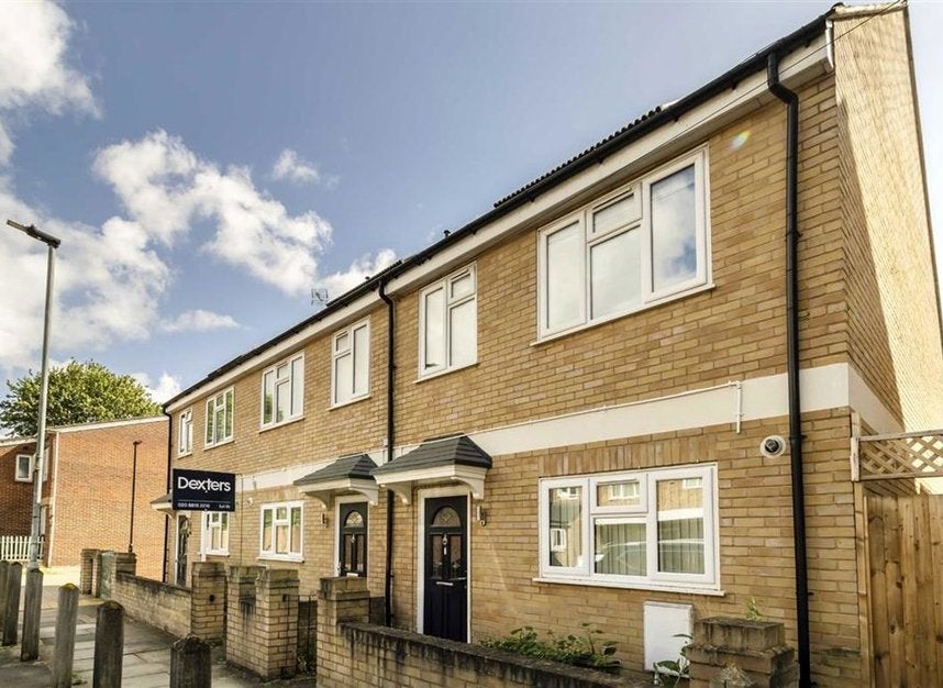 House Armitage Road in Greater London