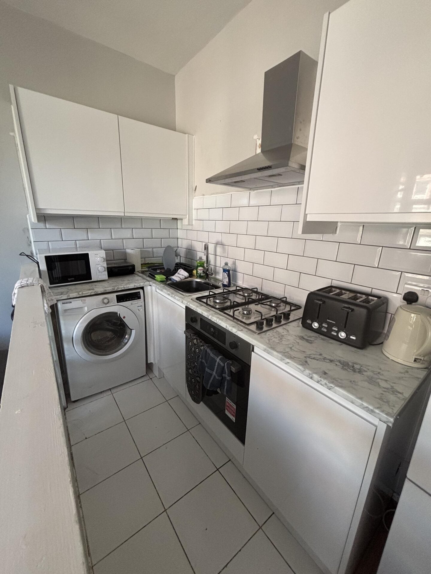 Flat Lumley Walk in Leeds