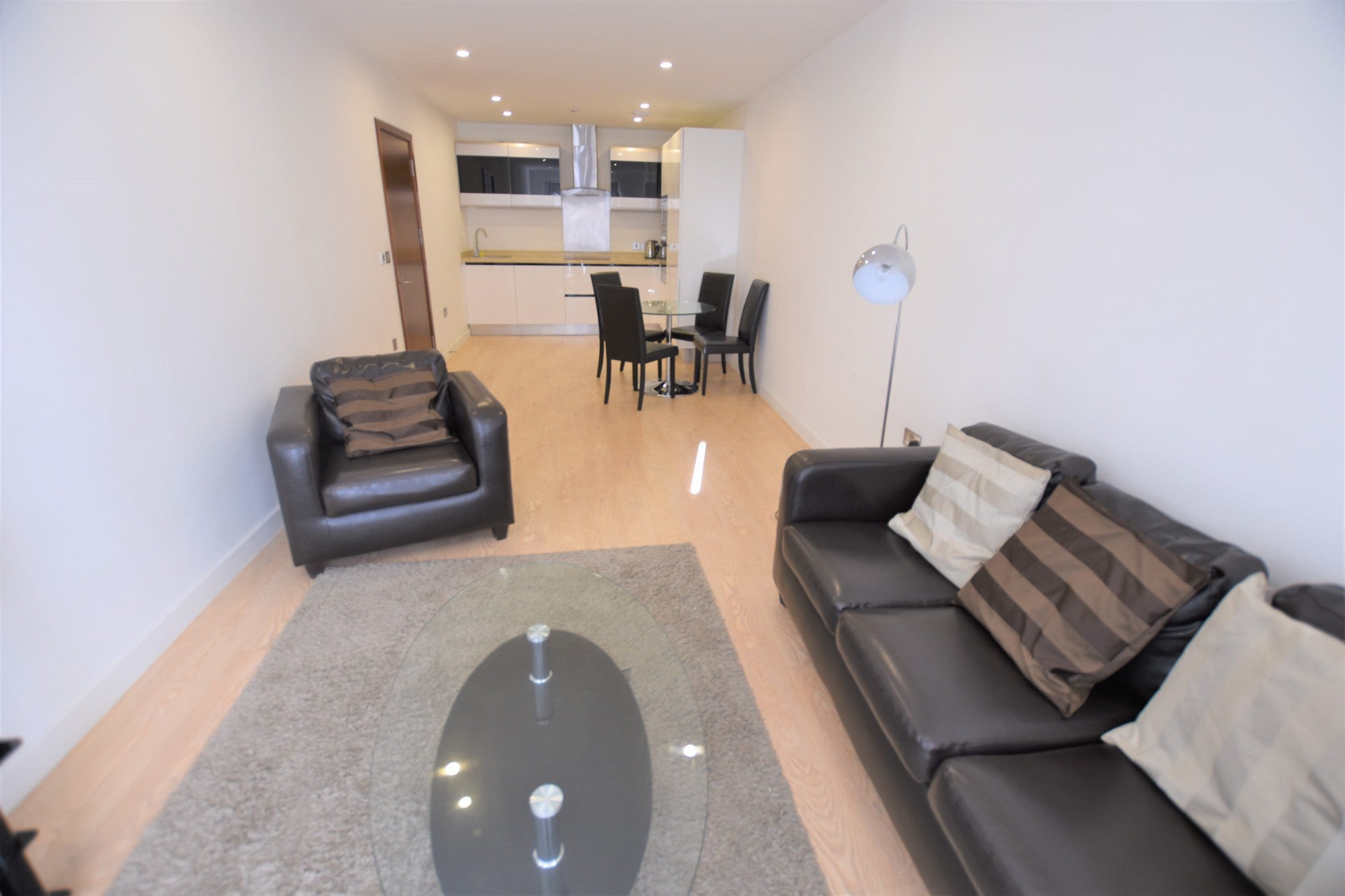 Flat Newgate in Greater London