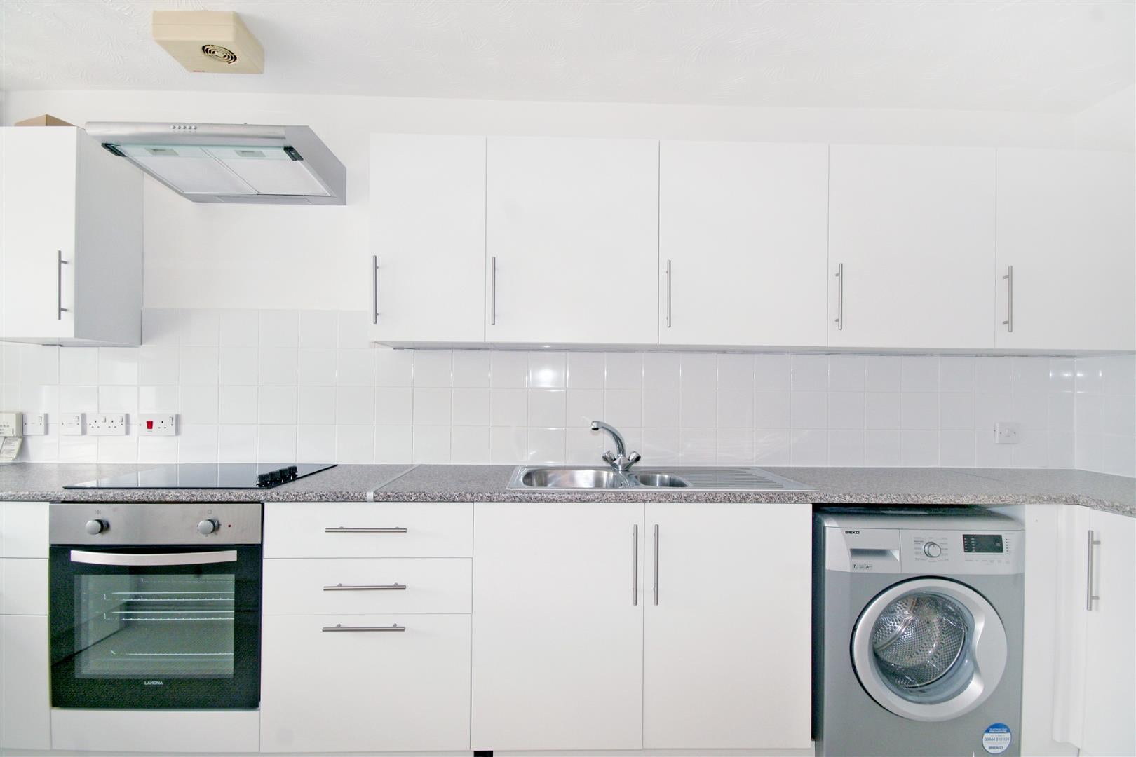 Flat Andrew Close in Hertsmere