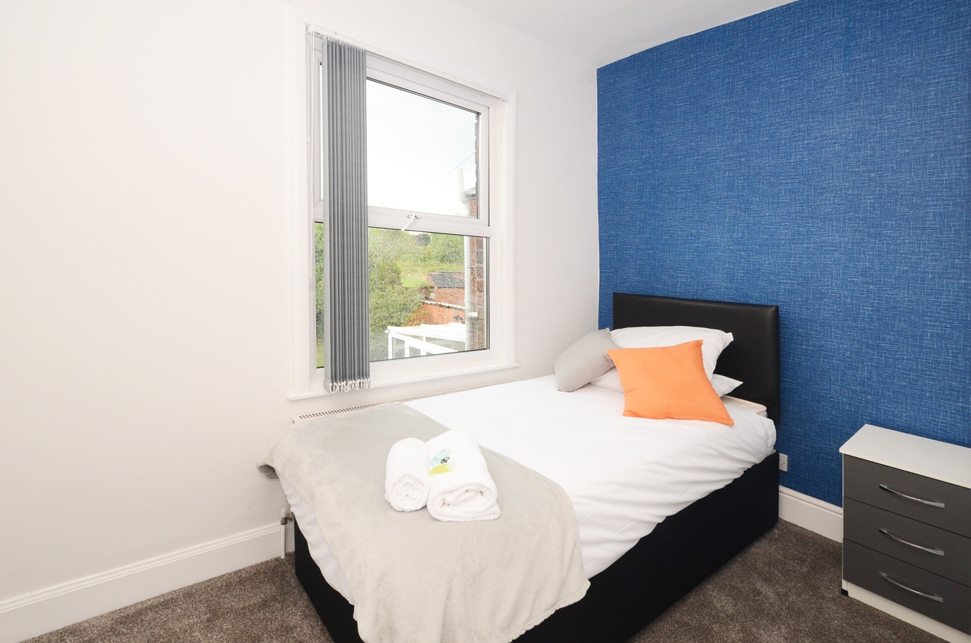 Room Middlewich Street in Crewe