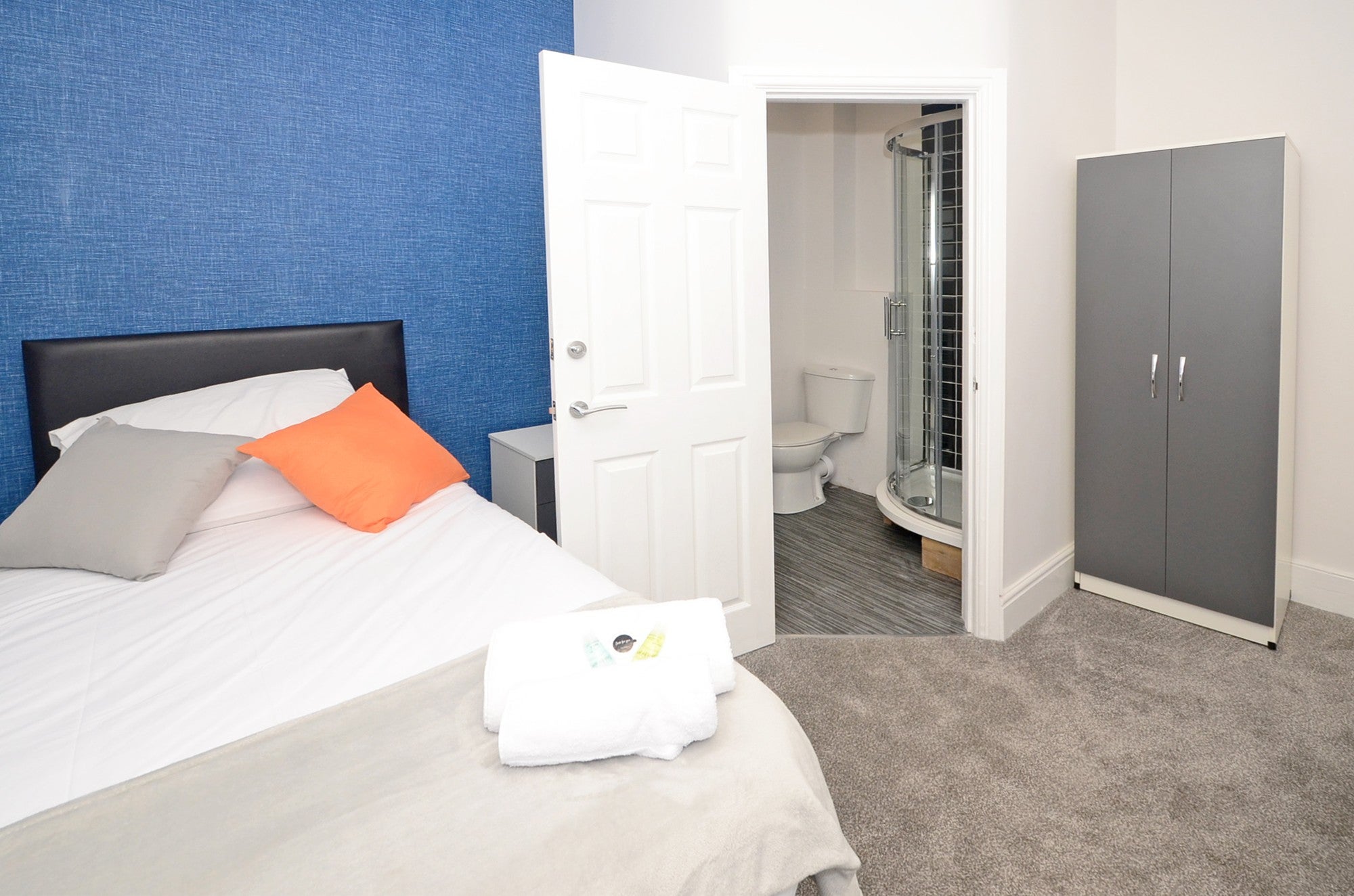 Room Middlewich Street in Crewe