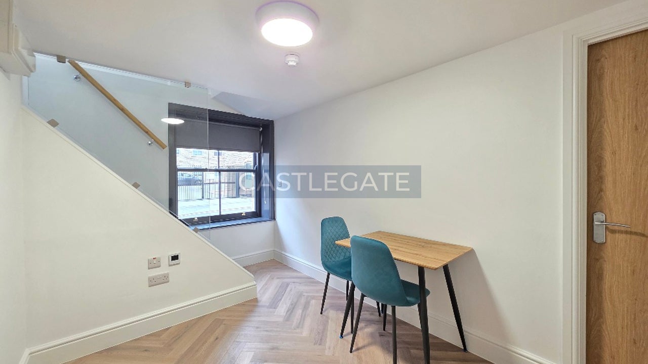 Flat Colne Street in Kirklees