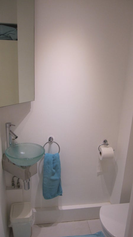 Room Crammond Close in Greater London