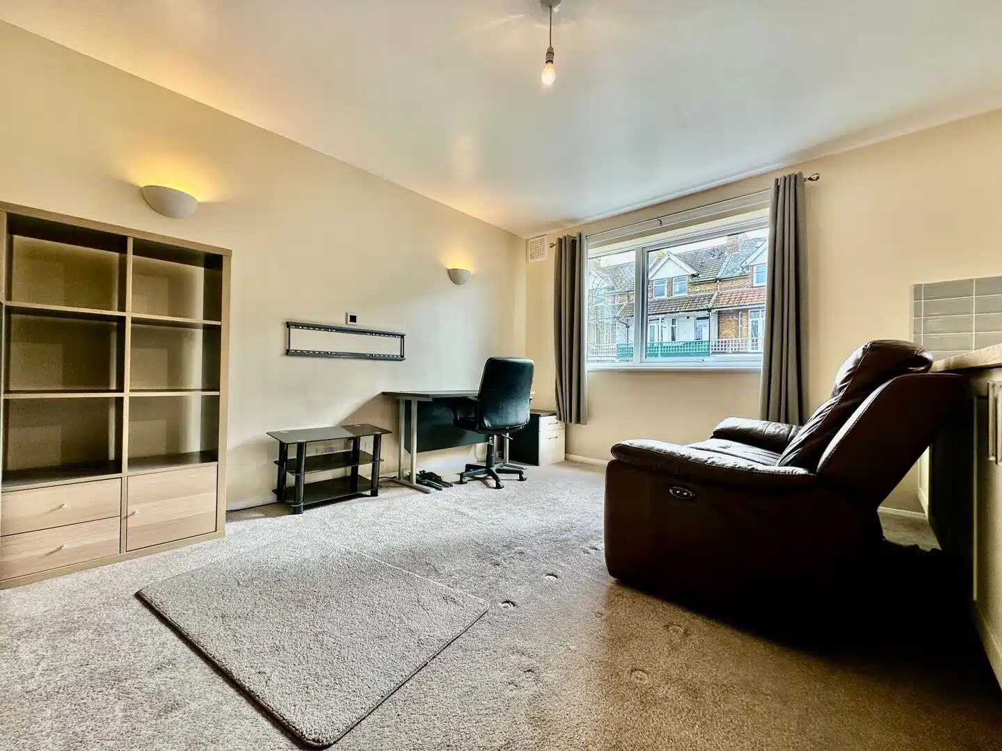 Flat Cuthbert Road in Thanet