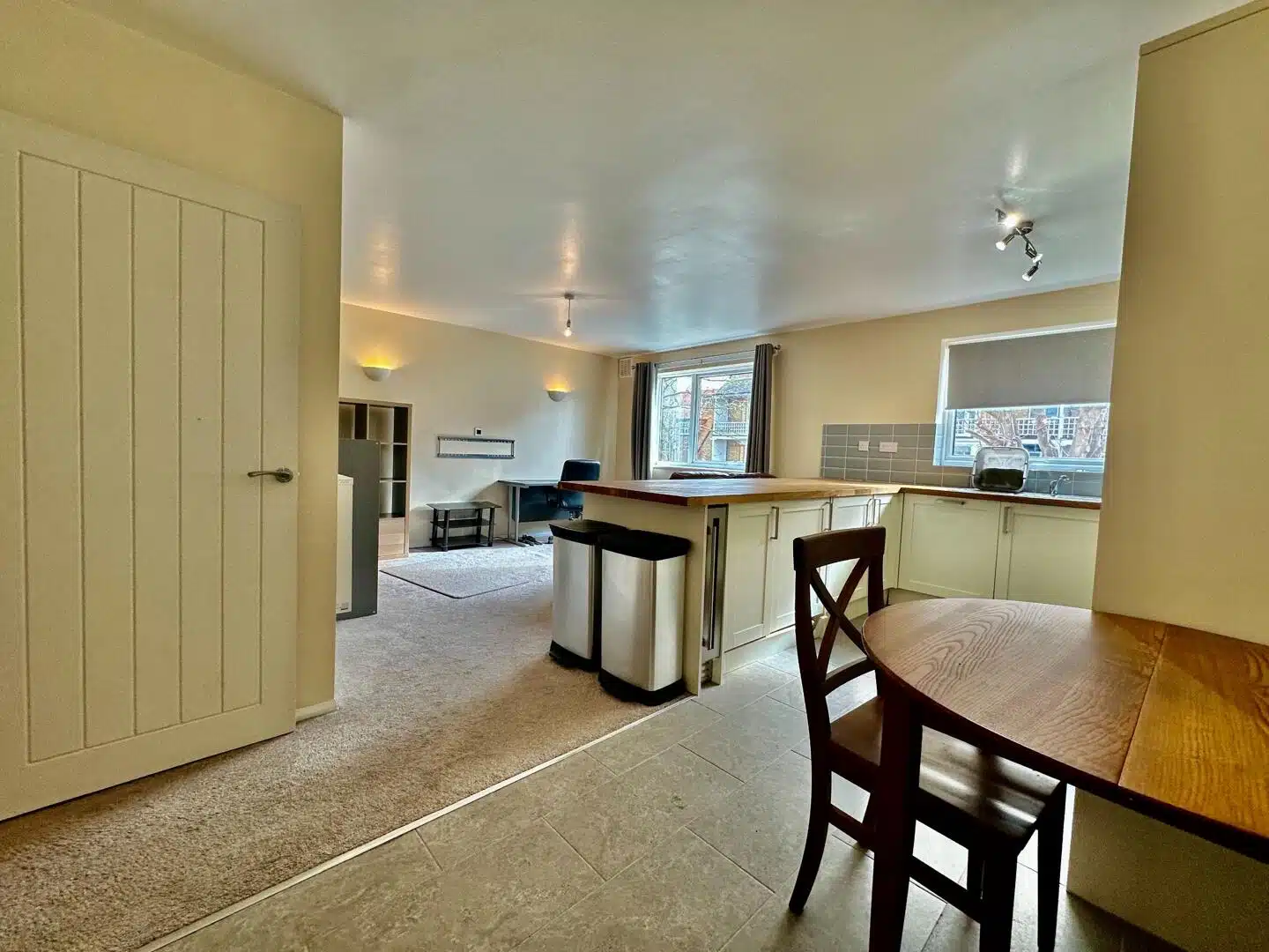 Flat Cuthbert Road in Thanet