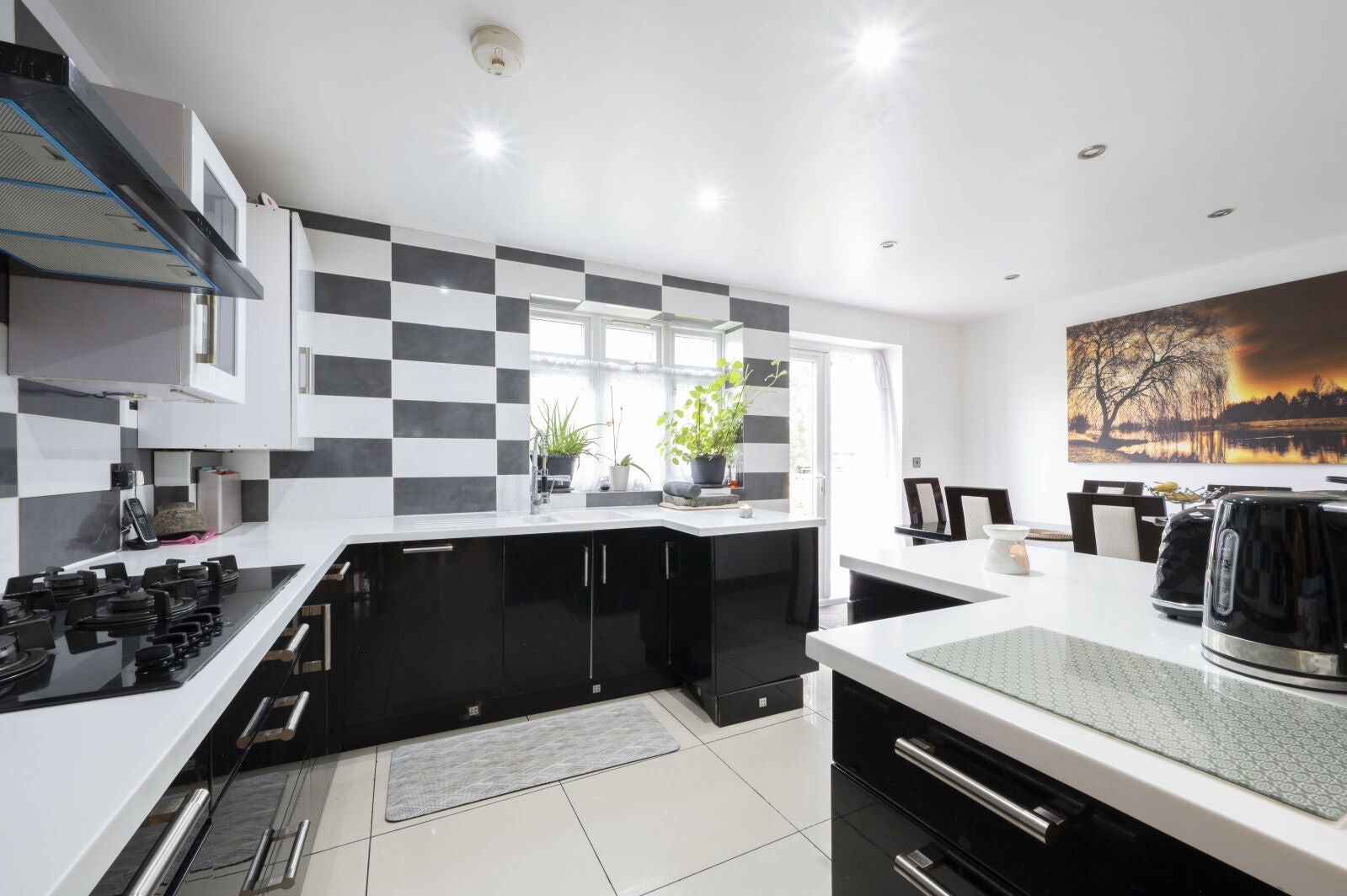House Myrtle Grove in Greater London