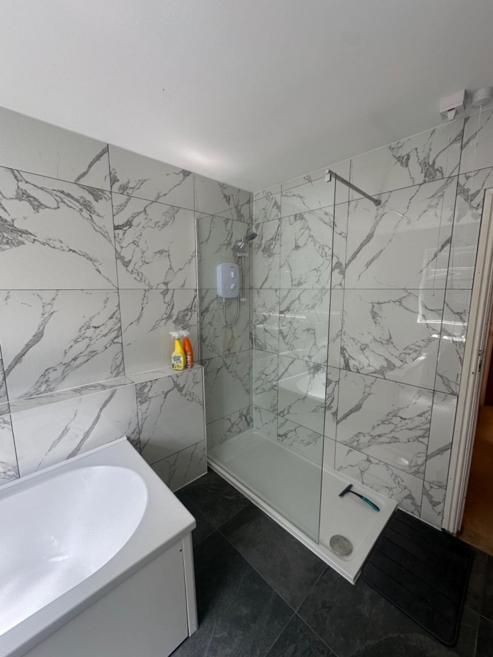 Room Wellesley Avenue in Hull