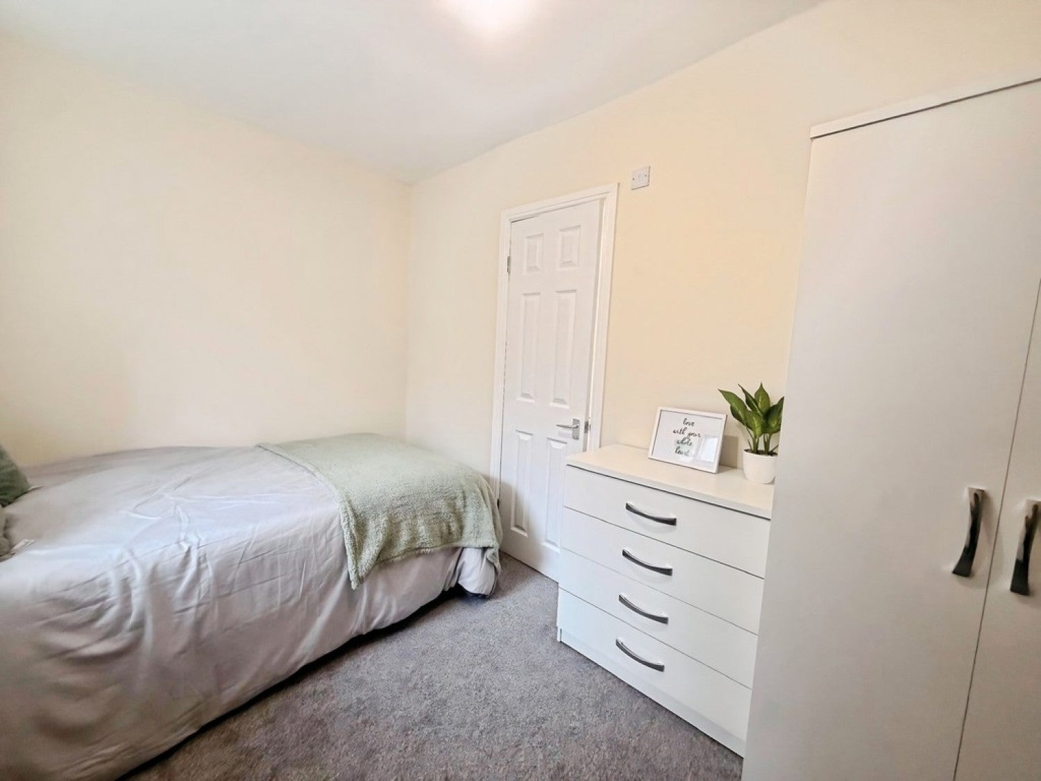 Room Abbey Street in Derby