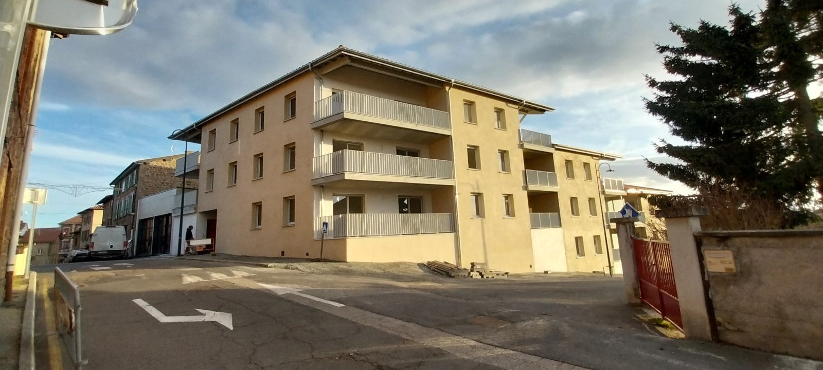 Flat Rue Sébastopol in Saint-Laurent-de-Chamousset