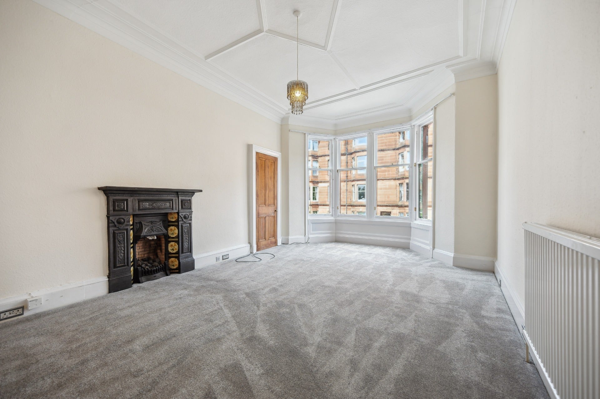 Flat Novar Drive in Glasgow