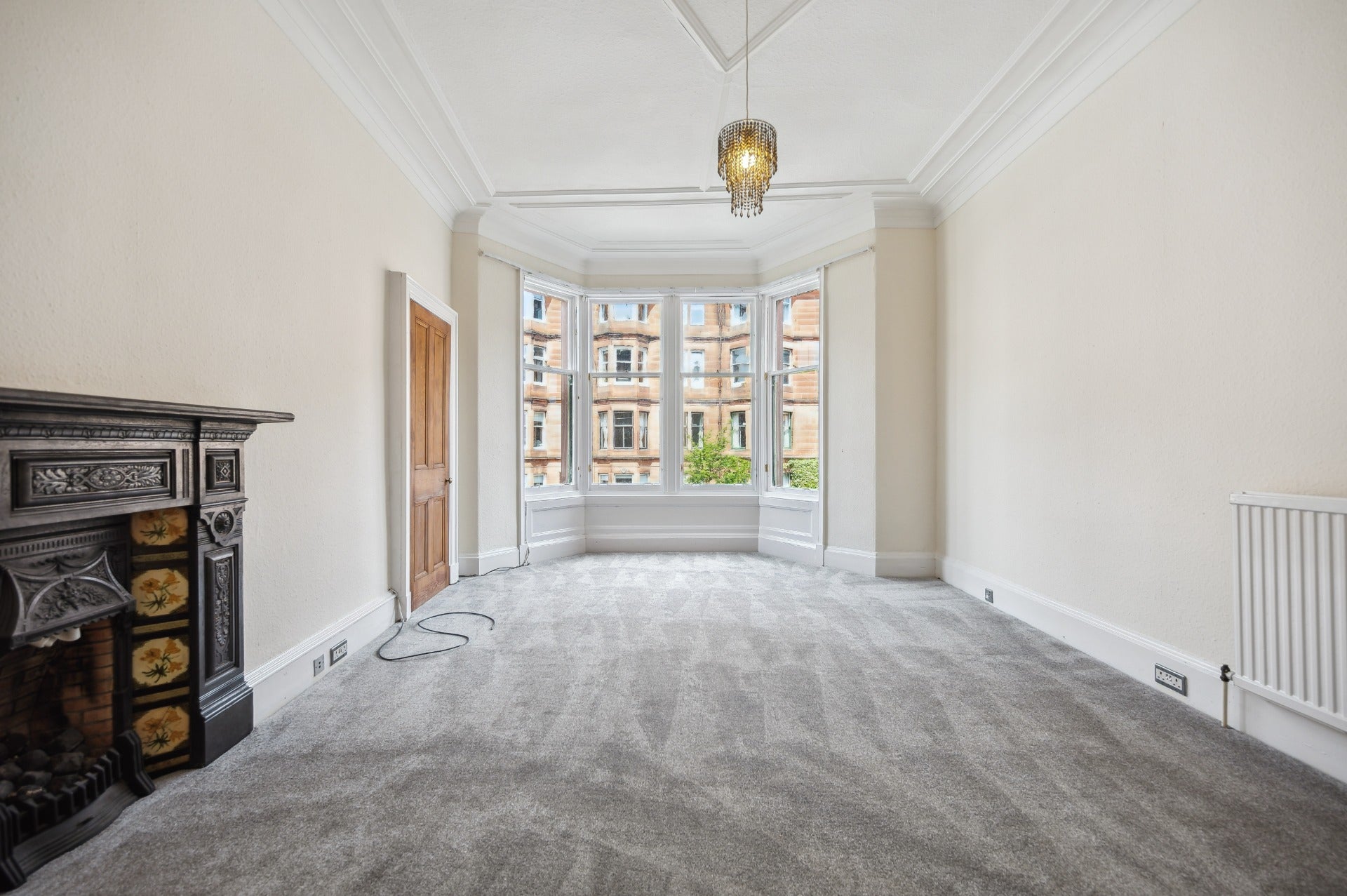 Flat Novar Drive in Glasgow
