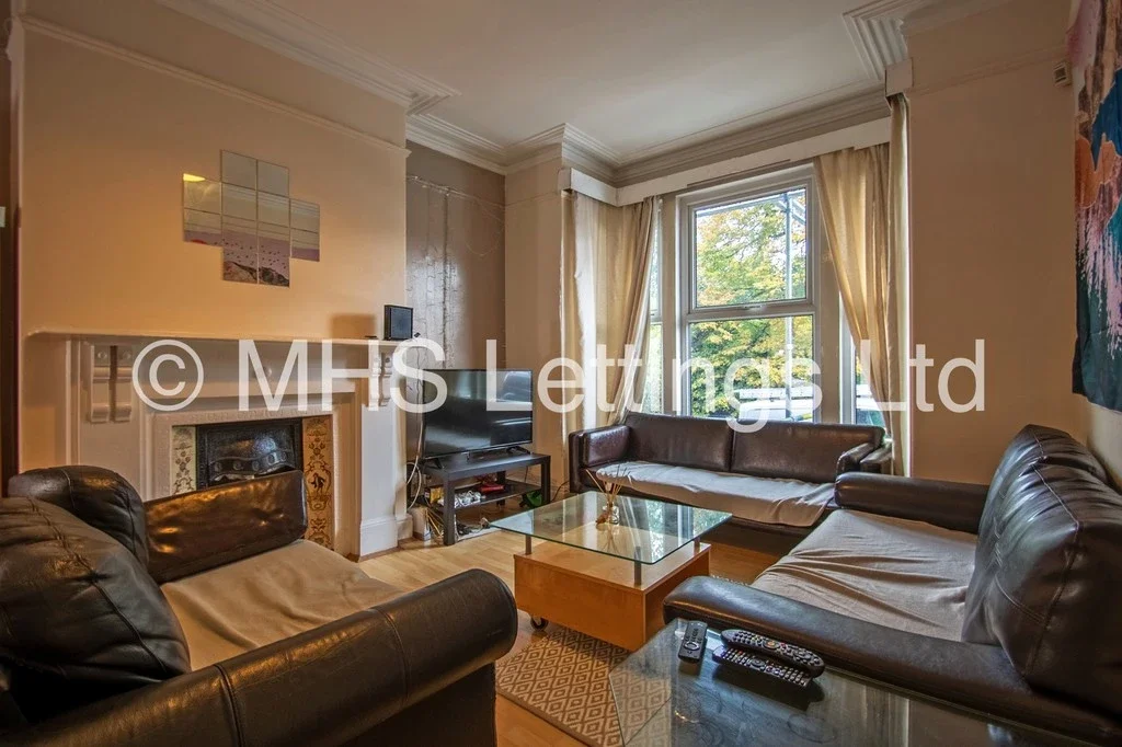 Room Richmond Avenue in Leeds