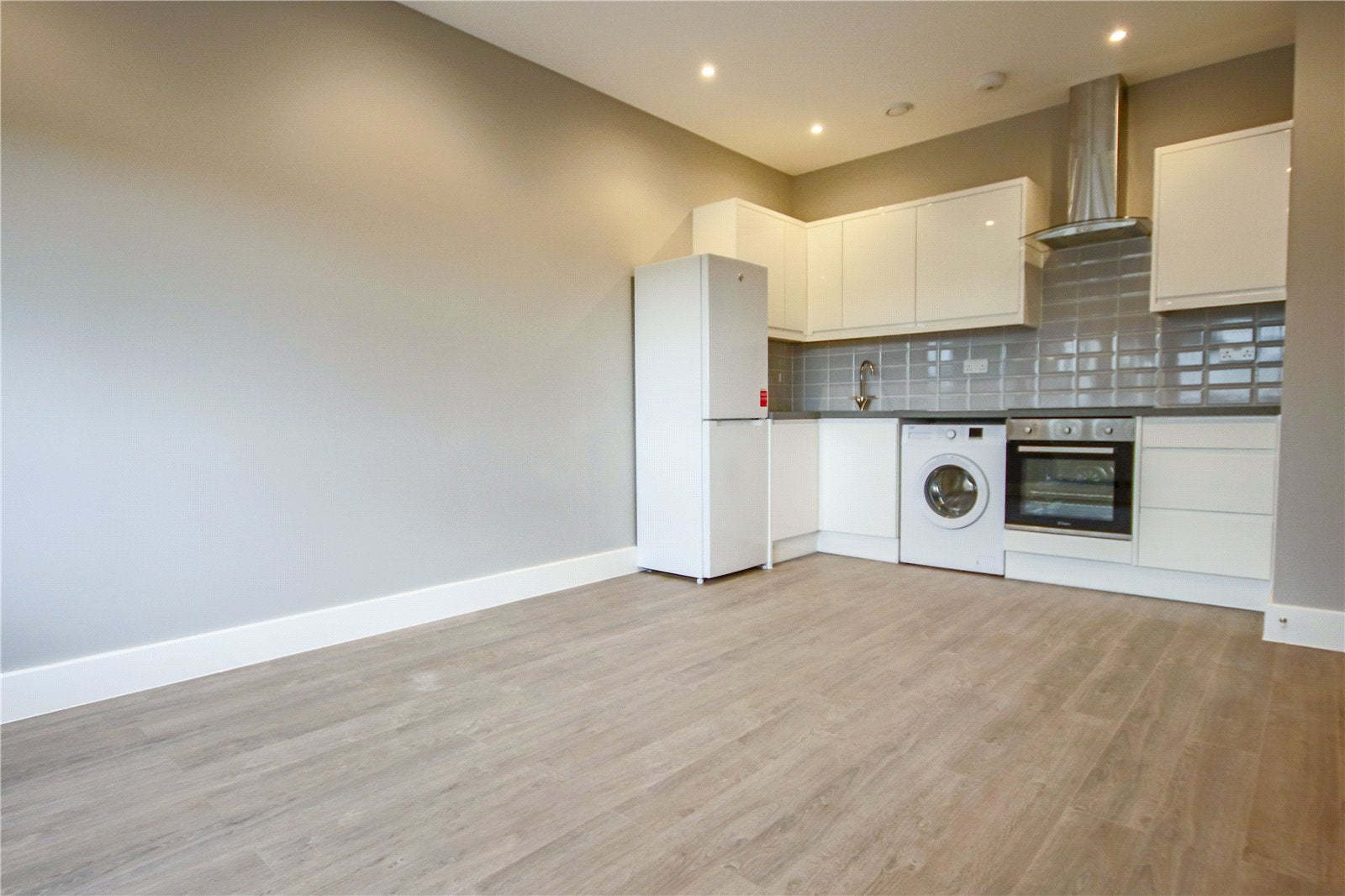 Flat London Road in Bracknell