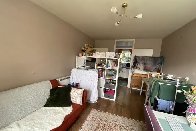 Flat Broadgate Avenue in Nottingham