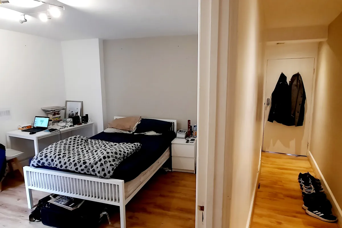 Flat Hetley Road in Greater London