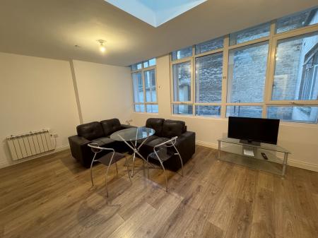 Flat Great Charles Street Queensway in Birmingham