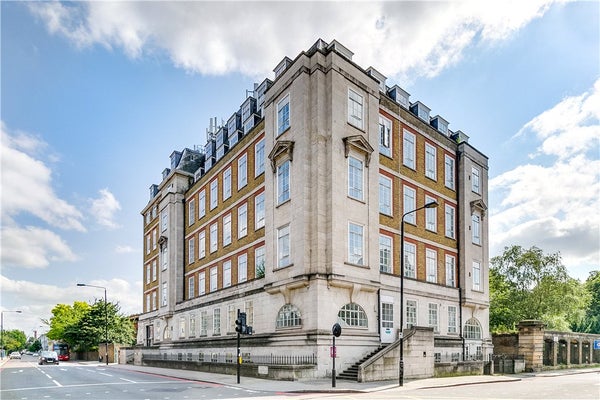 Flat East Terrace in London