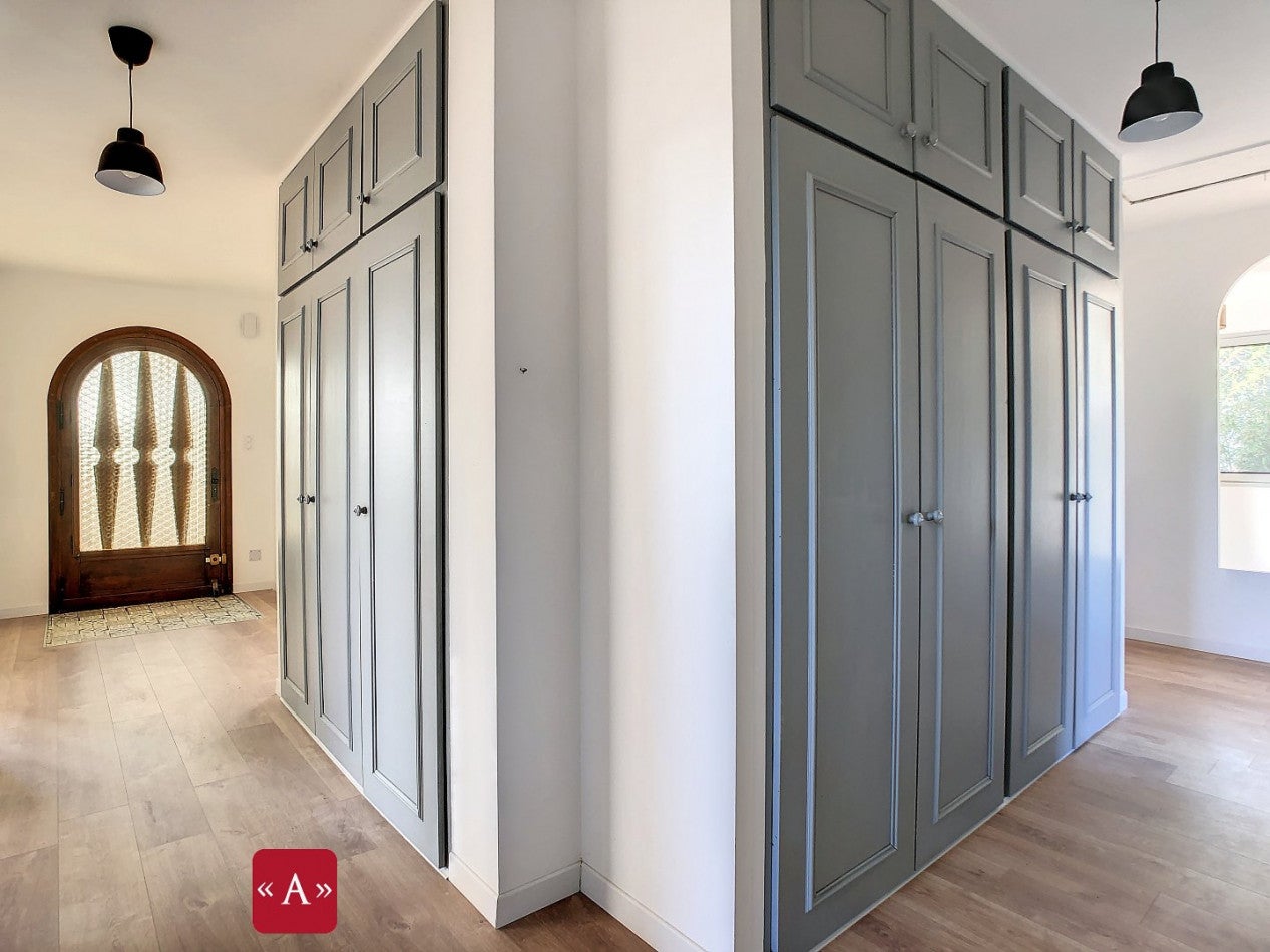 Flat Route de Garrigues in Saint-Sulpice-la-Pointe