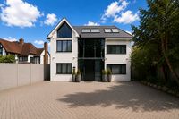 House Waggon Road in Greater London