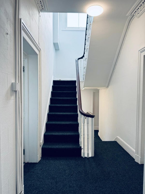 Room Hunters Lane in Liverpool