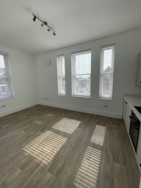 Flat Percy Road in Bournemouth