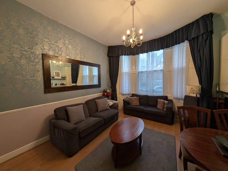 Flat Challoner Street in Greater London