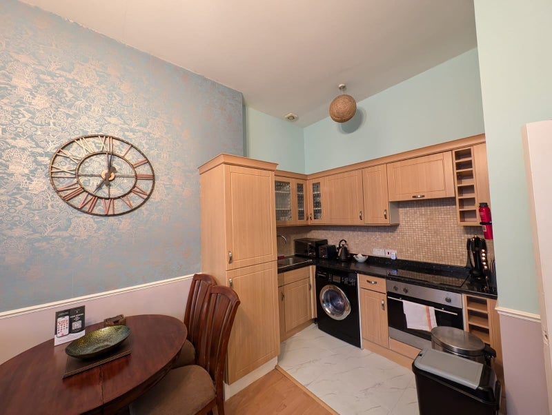 Flat Challoner Street in Greater London