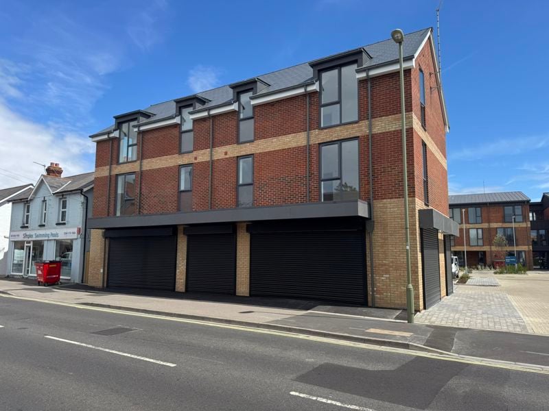 Flat Elm Grove in Hayling Island