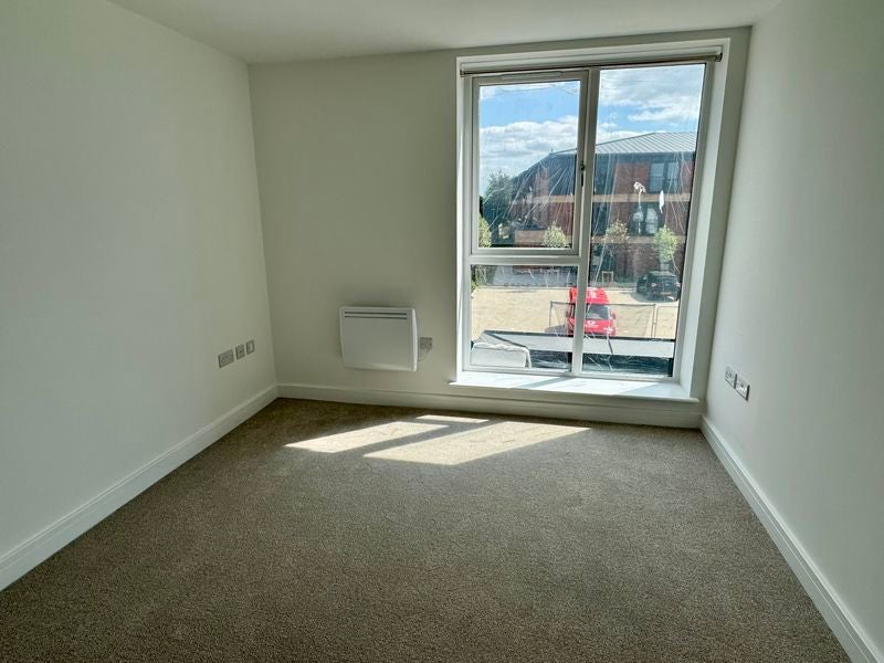 Flat Elm Grove in Hayling Island
