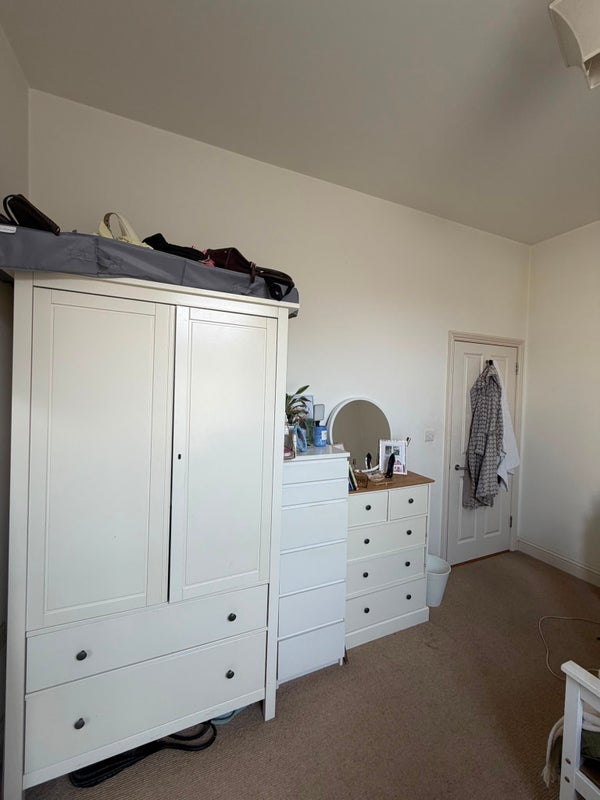 Room Trinity Road in Greater London