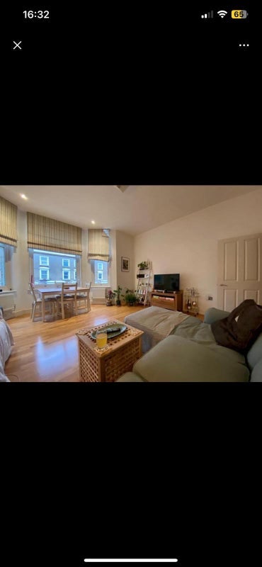 Room Trinity Road in Greater London