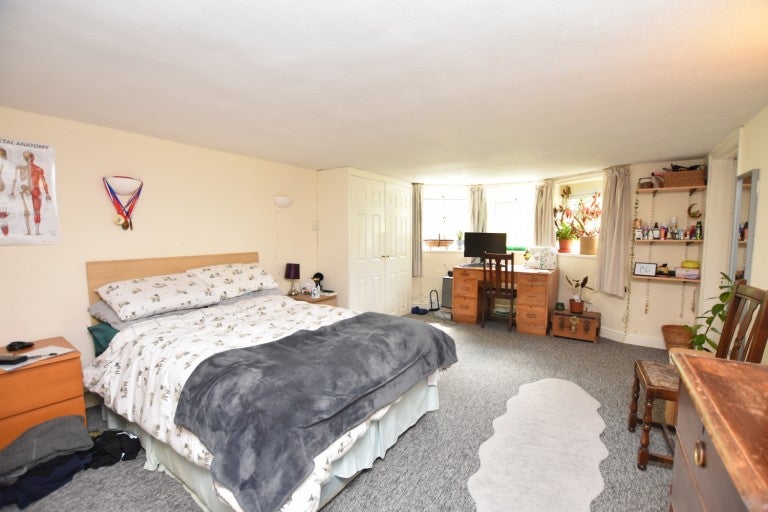 Flat Montrose Avenue in Bristol
