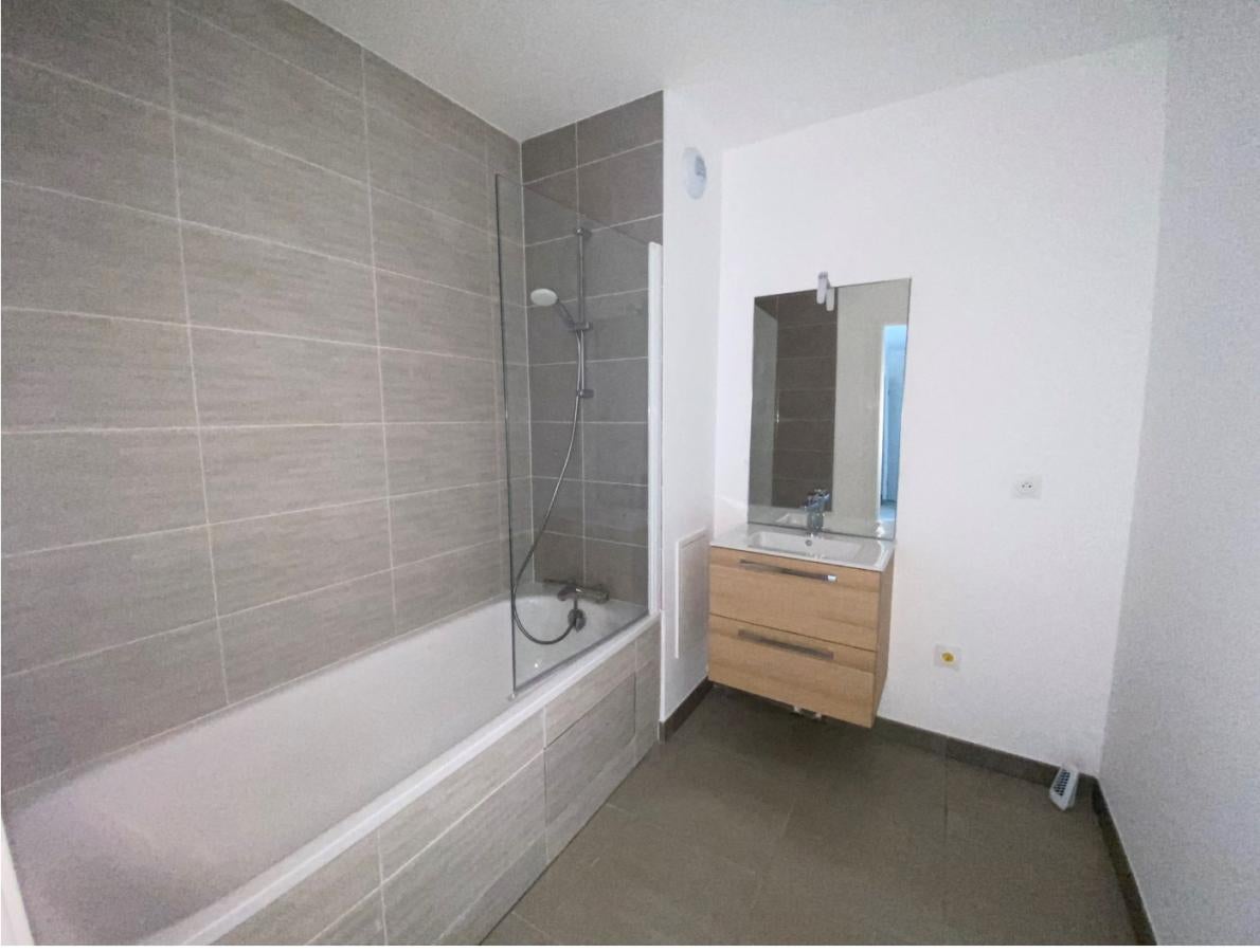 Flat Rue du Docteur Dumoulin in Sarcelles