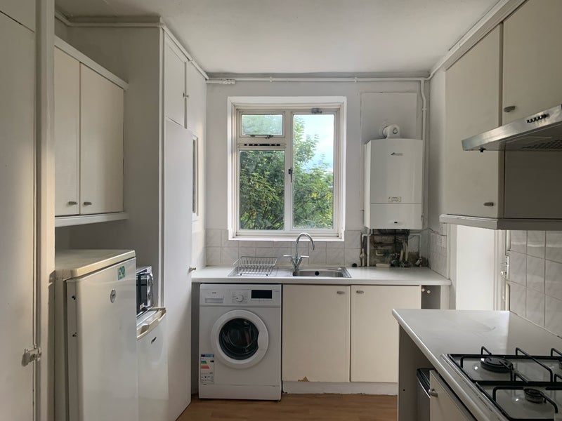 Room Alfreda Street in Greater London