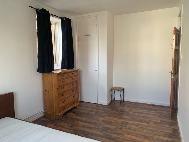 Room Alfreda Street in Greater London