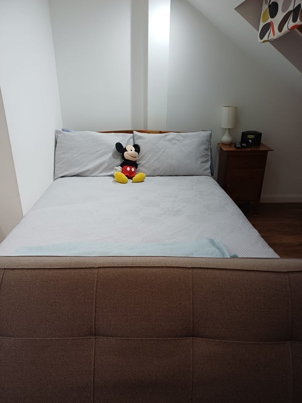 Room Laleham Road in Greater London