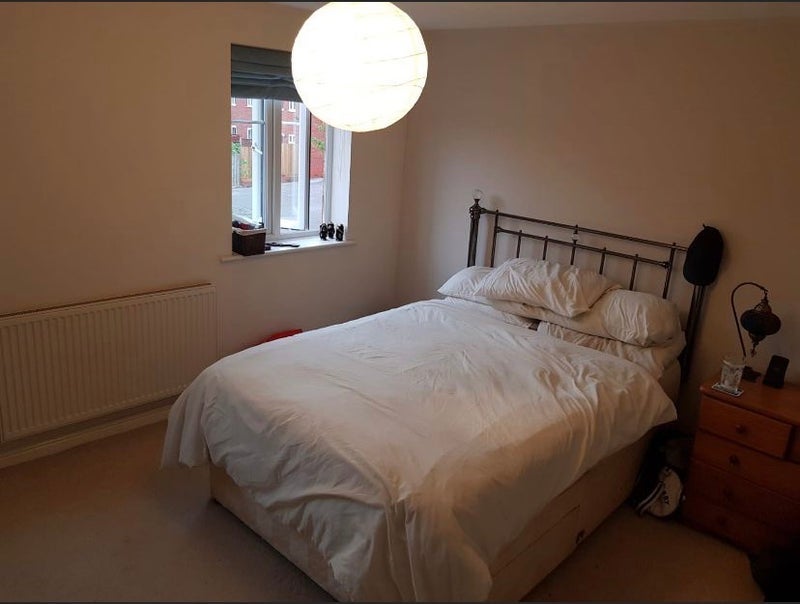 Room Blandamour Way in Bristol