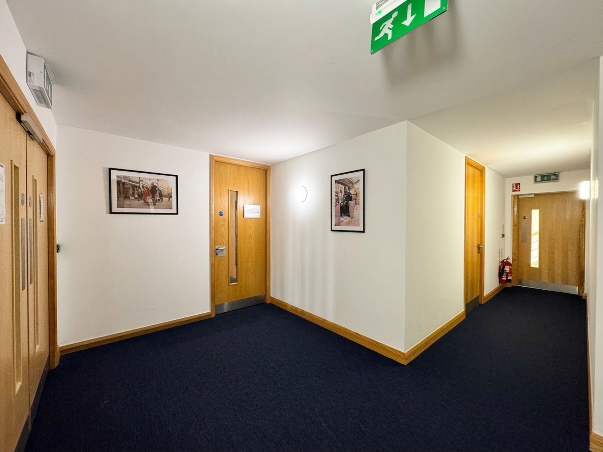 Flat Mariner Court in Leeds