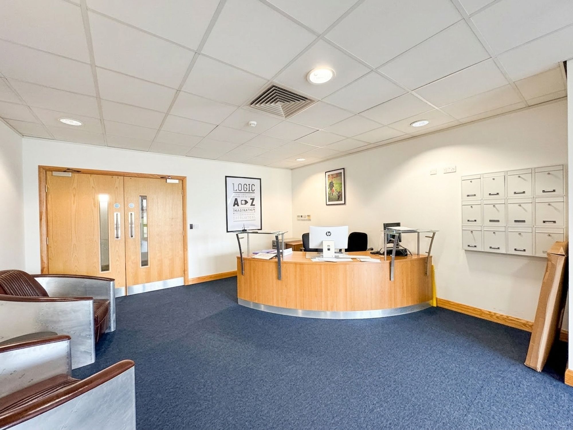 Flat Mariner Court in Leeds