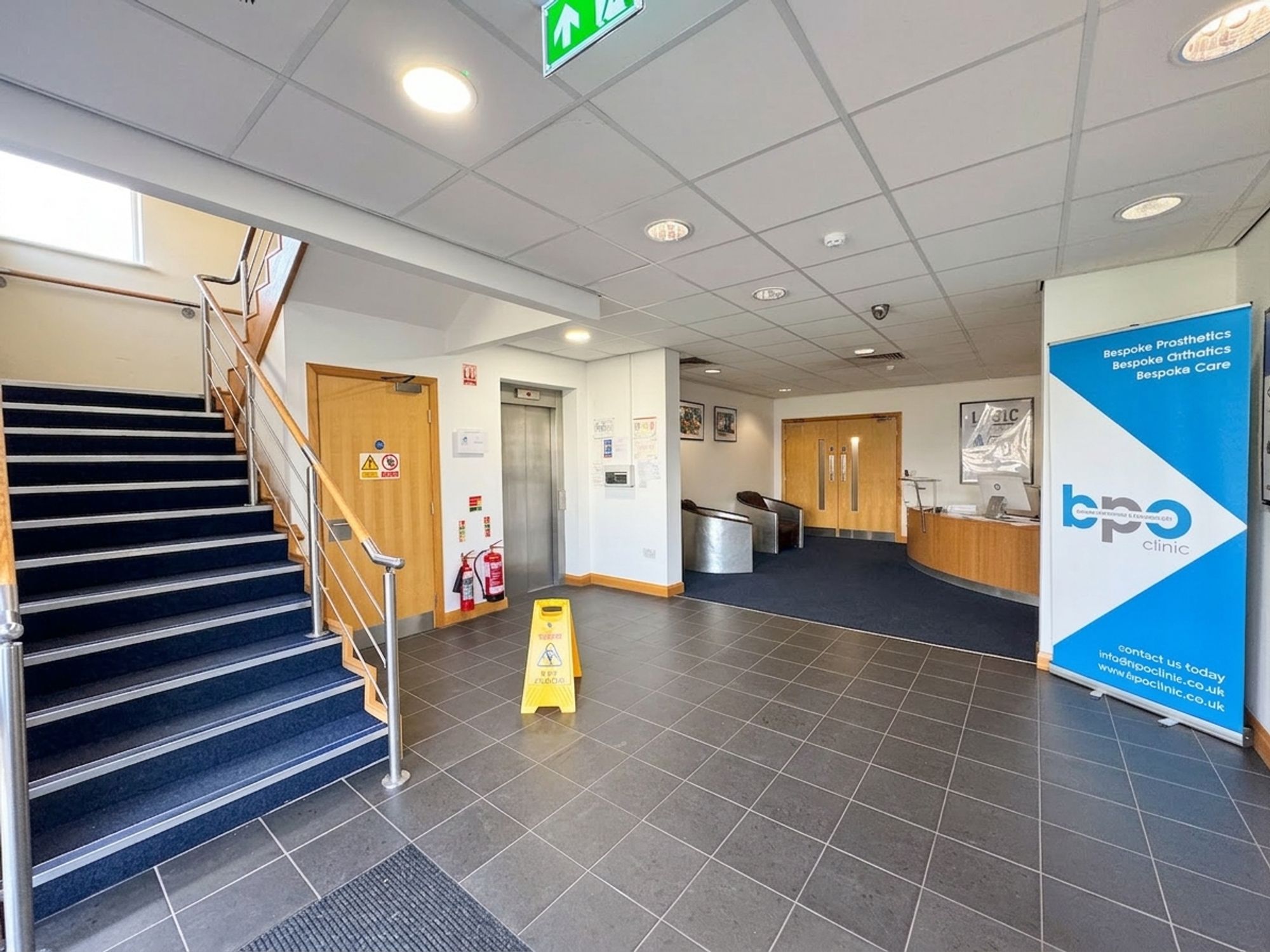 Flat Mariner Court in Leeds