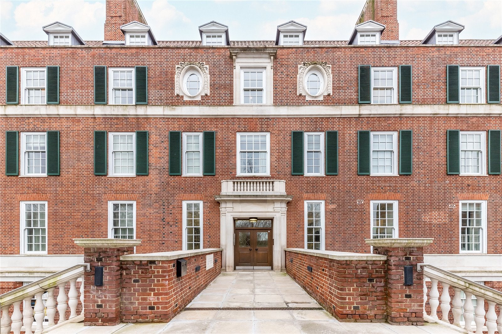 Flat Clapham Common South Side in Greater London