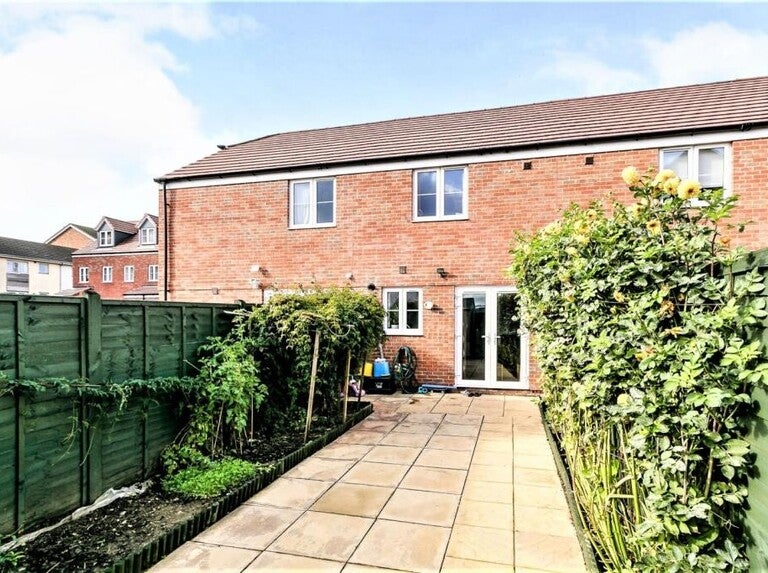 House St Peters Close in Dartford