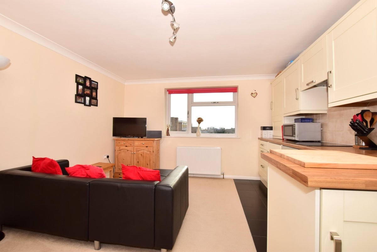 Flat Murston Road in Borough of Swale