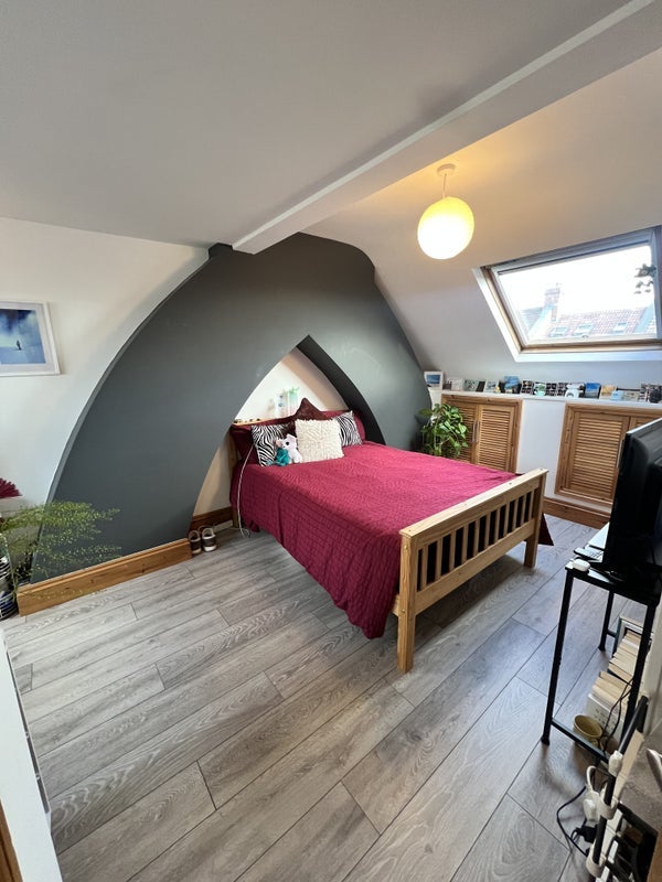 Room Greville Road in Bristol
