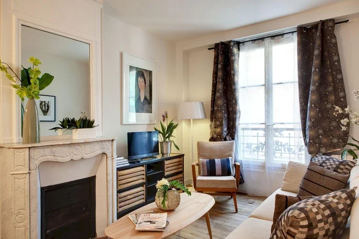 Flat Rue Pavée in Paris