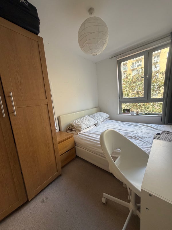 Room Eden Grove in Greater London