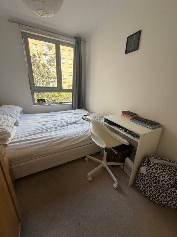 Room Eden Grove in Greater London