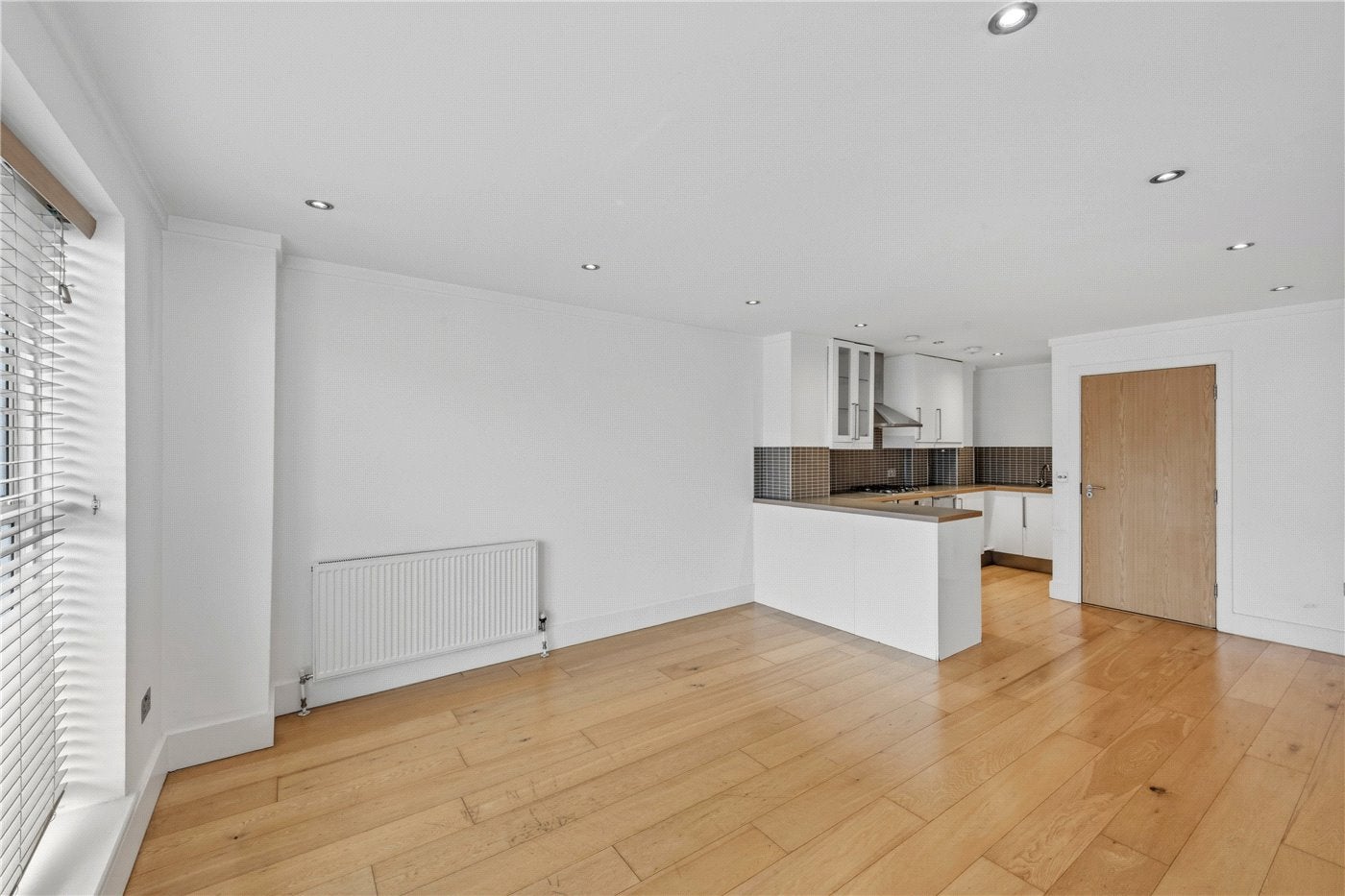 Flat Holloway Road in Greater London