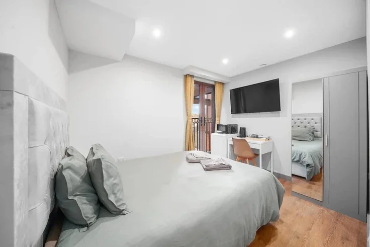 Room Cranbrook Road in Greater London
